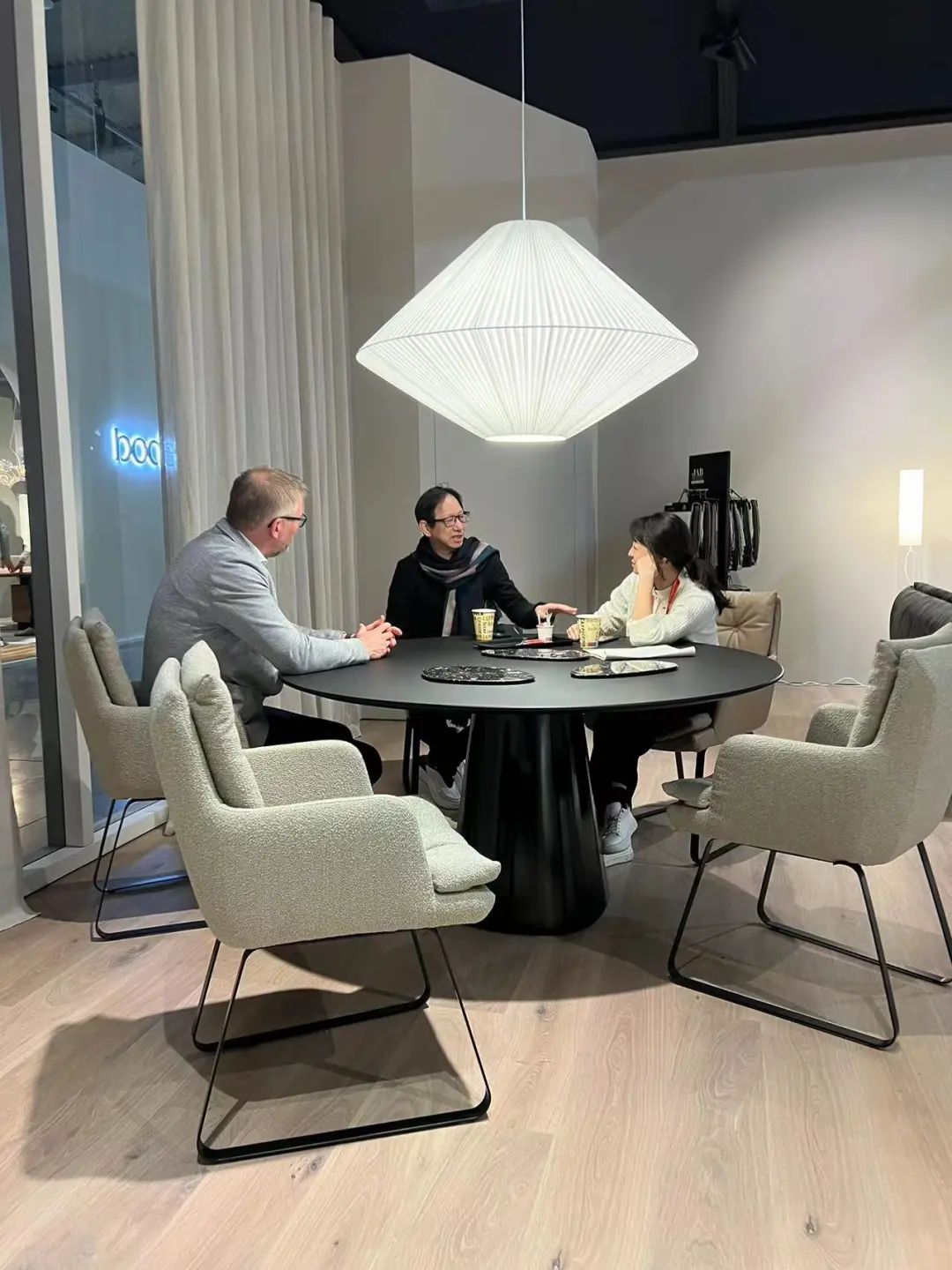 1713840329887074.jpg 640.jpg